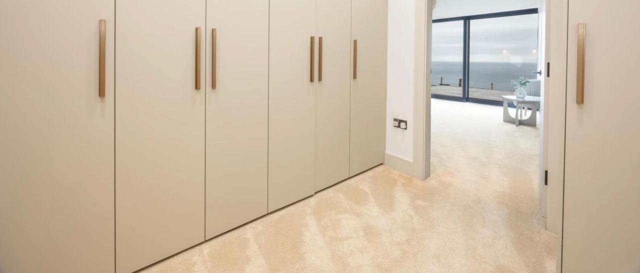 Built-in dressing room